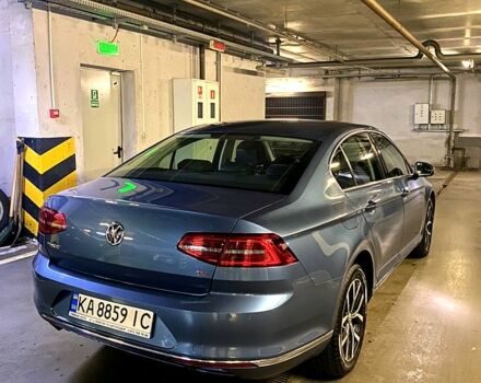 Синій Фольксваген Пассат, об'ємом двигуна 1.8 л та пробігом 190 тис. км за 17000 $, фото 2 на Automoto.ua