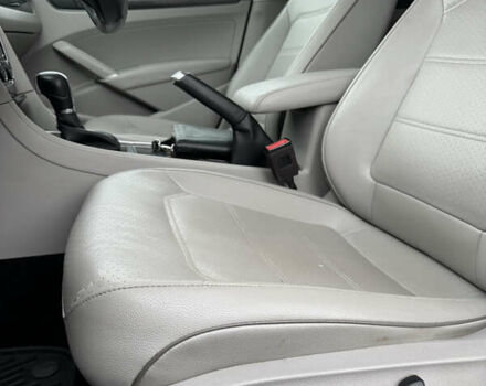 Синий Фольксваген Пассат, объемом двигателя 1.8 л и пробегом 160 тыс. км за 12950 $, фото 36 на Automoto.ua