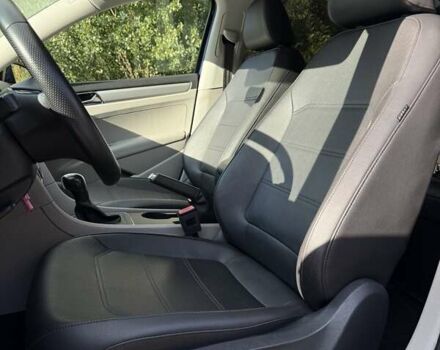 Синий Фольксваген Пассат, объемом двигателя 1.8 л и пробегом 152 тыс. км за 14000 $, фото 11 на Automoto.ua