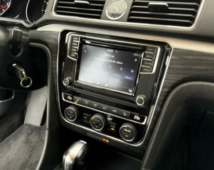 Синий Фольксваген Пассат, объемом двигателя 1.8 л и пробегом 276 тыс. км за 10999 $, фото 20 на Automoto.ua