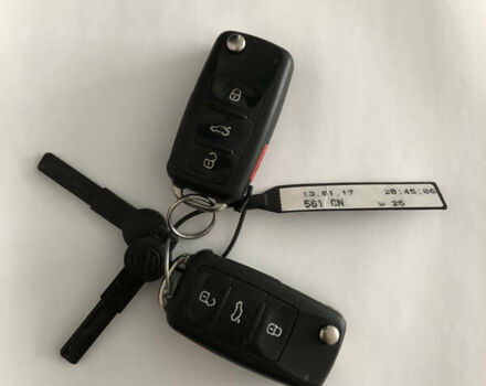 Синий Фольксваген Пассат, объемом двигателя 1.8 л и пробегом 118 тыс. км за 15900 $, фото 15 на Automoto.ua