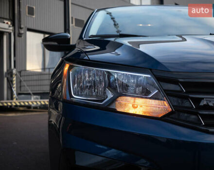 Синий Фольксваген Пассат, объемом двигателя 1.98 л и пробегом 98 тыс. км за 18000 $, фото 9 на Automoto.ua