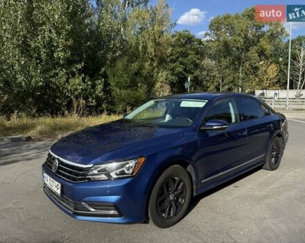 Синий Фольксваген Пассат, объемом двигателя 1.8 л и пробегом 152 тыс. км за 14000 $, фото 4 на Automoto.ua