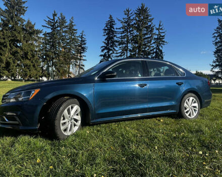 Синий Фольксваген Пассат, объемом двигателя 2 л и пробегом 120 тыс. км за 14700 $, фото 1 на Automoto.ua