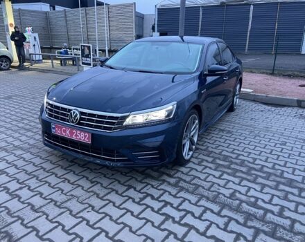 Синий Фольксваген Пассат, объемом двигателя 2 л и пробегом 145 тыс. км за 14300 $, фото 2 на Automoto.ua