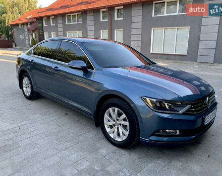 Синий Фольксваген Пассат, объемом двигателя 2 л и пробегом 111 тыс. км за 21500 $, фото 4 на Automoto.ua