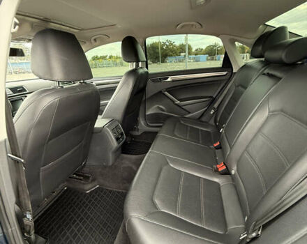 Синий Фольксваген Пассат, объемом двигателя 1.98 л и пробегом 181 тыс. км за 14500 $, фото 7 на Automoto.ua