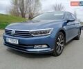 Синий Фольксваген Пассат, объемом двигателя 1.8 л и пробегом 300 тыс. км за 15500 $, фото 1 на Automoto.ua