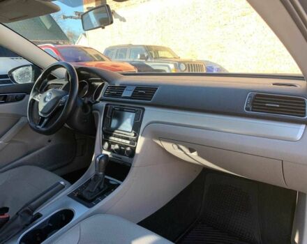 Фольксваген Пассат 2018 в Коломые на Automoto.ua Синий Фольксваген Пассат, объемом двигателя 2 л и пробегом 140 тыс. км за 13699 $, фото 9 на Automoto.ua