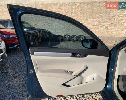 Фольксваген Пассат 2018 у Коломые на Automoto.ua Синій Фольксваген Пассат, об'ємом двигуна 1.98 л та пробігом 140 тис. км за 13699 $, фото 7 на Automoto.ua