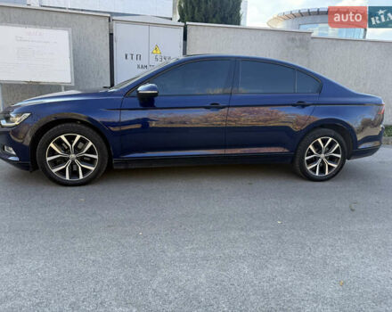 Синий Фольксваген Пассат, объемом двигателя 1.97 л и пробегом 227 тыс. км за 20500 $, фото 7 на Automoto.ua