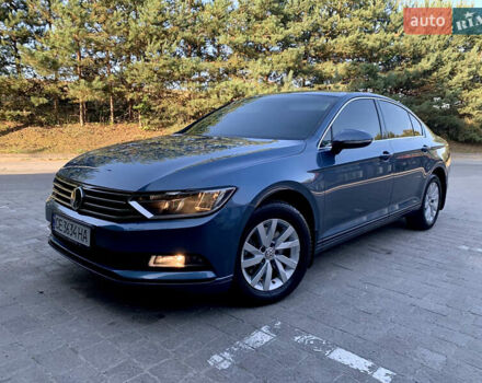 Синий Фольксваген Пассат, объемом двигателя 2 л и пробегом 111 тыс. км за 21500 $, фото 1 на Automoto.ua
