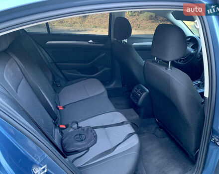 Синий Фольксваген Пассат, объемом двигателя 2 л и пробегом 113 тыс. км за 20800 $, фото 18 на Automoto.ua