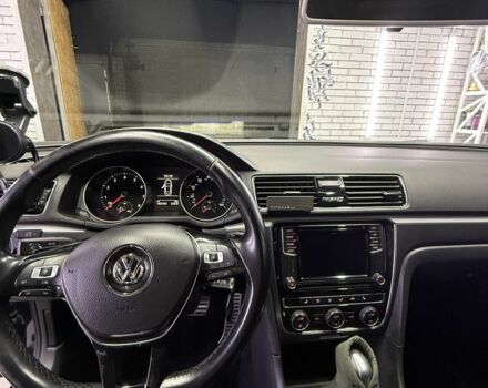 Синий Фольксваген Пассат, объемом двигателя 2 л и пробегом 200 тыс. км за 14200 $, фото 5 на Automoto.ua