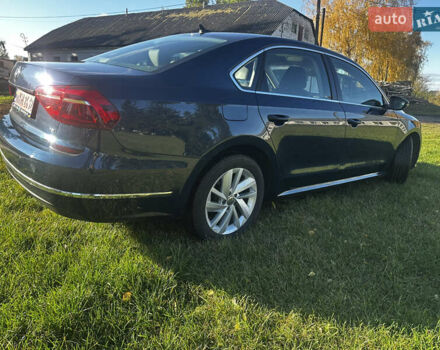 Синий Фольксваген Пассат, объемом двигателя 2 л и пробегом 120 тыс. км за 14700 $, фото 3 на Automoto.ua