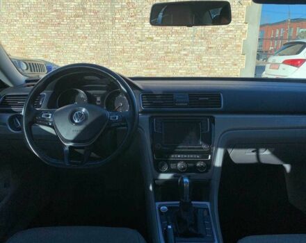 Фольксваген Пассат 2018 в Коломые на Automoto.ua Синий Фольксваген Пассат, объемом двигателя 2 л и пробегом 140 тыс. км за 13699 $, фото 16 на Automoto.ua