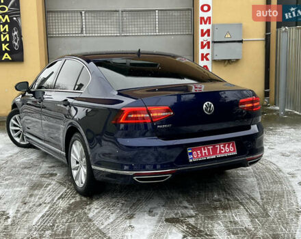 Синий Фольксваген Пассат, объемом двигателя 2 л и пробегом 332 тыс. км за 16599 $, фото 14 на Automoto.ua