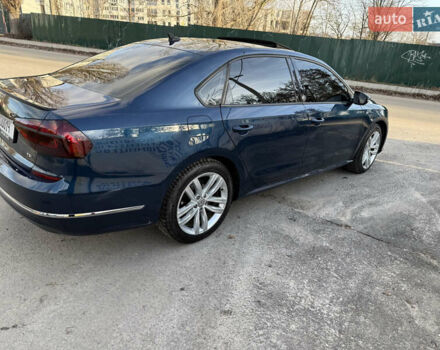 Синій Фольксваген Пассат, об'ємом двигуна 2 л та пробігом 121 тис. км за 16300 $, фото 4 на Automoto.ua