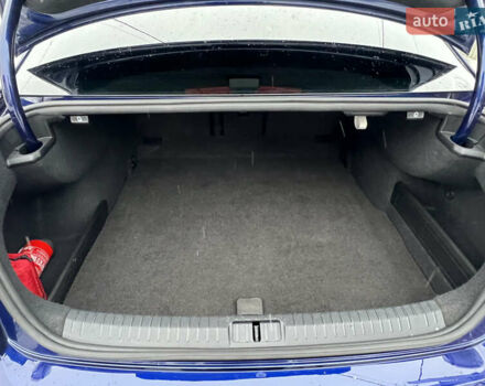 Синий Фольксваген Пассат, объемом двигателя 2 л и пробегом 332 тыс. км за 16599 $, фото 49 на Automoto.ua