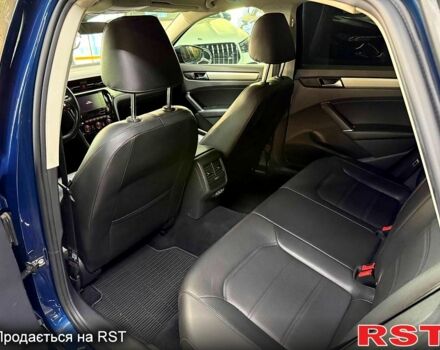 Синій Фольксваген Пассат, об'ємом двигуна 2 л та пробігом 101 тис. км за 16300 $, фото 5 на Automoto.ua