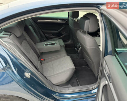 Синий Фольксваген Пассат, объемом двигателя 2 л и пробегом 249 тыс. км за 23300 $, фото 39 на Automoto.ua