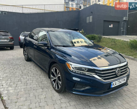 Синій Фольксваген Пассат, об'ємом двигуна 1.98 л та пробігом 62 тис. км за 22800 $, фото 2 на Automoto.ua
