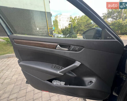 Синій Фольксваген Пассат, об'ємом двигуна 1.98 л та пробігом 62 тис. км за 22800 $, фото 9 на Automoto.ua