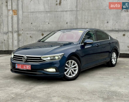 Синий Фольксваген Пассат, объемом двигателя 2 л и пробегом 249 тыс. км за 23300 $, фото 4 на Automoto.ua
