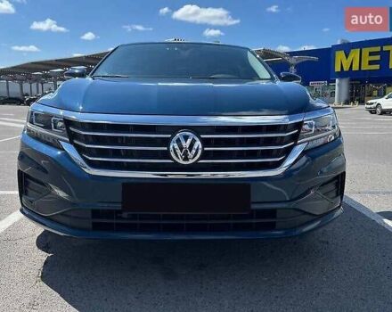 Фольксваген Пассат 2021 в Львове на Automoto.ua Синий Фольксваген Пассат, объемом двигателя 1.98 л и пробегом 37 тыс. км за 25000 $, фото 3 на Automoto.ua