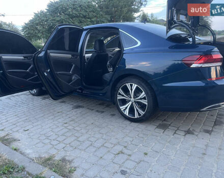 Синий Фольксваген Пассат, объемом двигателя 1.98 л и пробегом 110 тыс. км за 19500 $, фото 13 на Automoto.ua