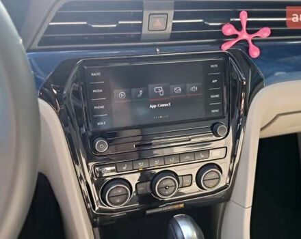 Фольксваген Пассат 2021 в Тернополе на Automoto.ua Синий Фольксваген Пассат, объемом двигателя 2 л и пробегом 46 тыс. км за 25000 $, фото 8 на Automoto.ua