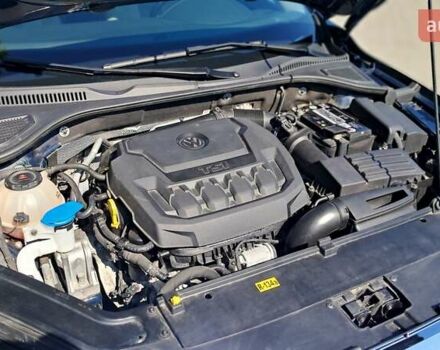 Фольксваген Пассат 2021 в Тернополе на Automoto.ua Синий Фольксваген Пассат, объемом двигателя 2 л и пробегом 46 тыс. км за 25000 $, фото 6 на Automoto.ua