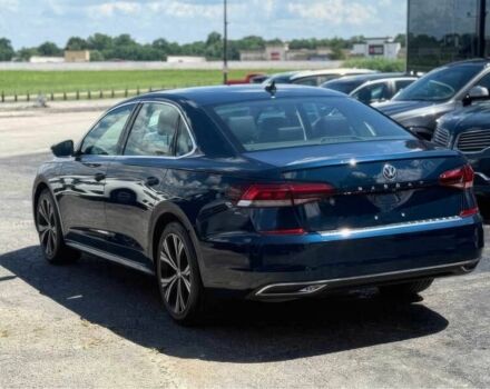 Синий Фольксваген Пассат, объемом двигателя 2 л и пробегом 30 тыс. км за 13800 $, фото 5 на Automoto.ua