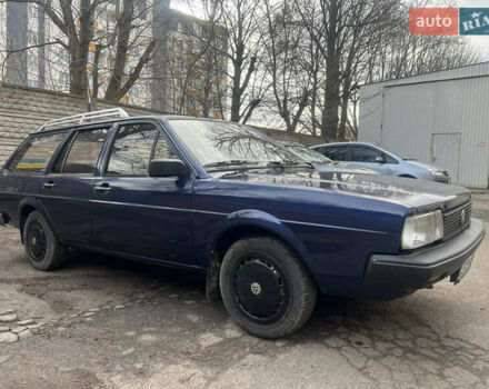 Синий Фольксваген Пассат, объемом двигателя 1.8 л и пробегом 210 тыс. км за 1500 $, фото 13 на Automoto.ua