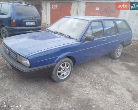 Синий Фольксваген Пассат, объемом двигателя 1.6 л и пробегом 100 тыс. км за 1800 $, фото 2 на Automoto.ua