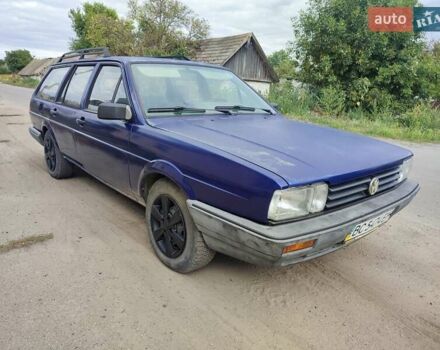 Синий Фольксваген Пассат, объемом двигателя 2 л и пробегом 231 тыс. км за 2100 $, фото 5 на Automoto.ua