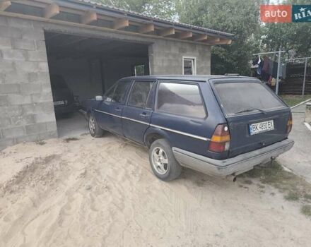 Синій Фольксваген Пассат, об'ємом двигуна 1.6 л та пробігом 333 тис. км за 1111 $, фото 2 на Automoto.ua