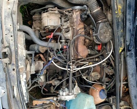 Синий Фольксваген Пассат, объемом двигателя 1.8 л и пробегом 300 тыс. км за 1150 $, фото 10 на Automoto.ua