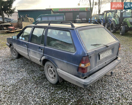 Синий Фольксваген Пассат, объемом двигателя 1.8 л и пробегом 400 тыс. км за 600 $, фото 6 на Automoto.ua