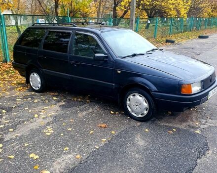 Синий Фольксваген Пассат, объемом двигателя 1.8 л и пробегом 300 тыс. км за 1150 $, фото 7 на Automoto.ua