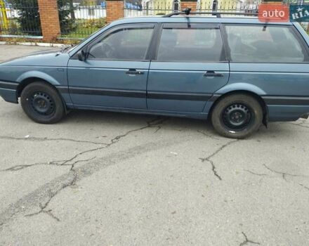 Синий Фольксваген Пассат, объемом двигателя 1.8 л и пробегом 350 тыс. км за 3500 $, фото 3 на Automoto.ua