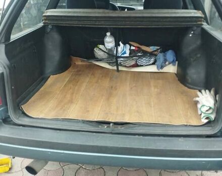 Синий Фольксваген Пассат, объемом двигателя 1.8 л и пробегом 350 тыс. км за 3500 $, фото 15 на Automoto.ua