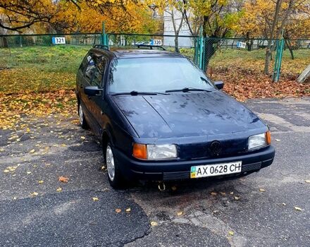 Синий Фольксваген Пассат, объемом двигателя 1.8 л и пробегом 300 тыс. км за 1150 $, фото 2 на Automoto.ua