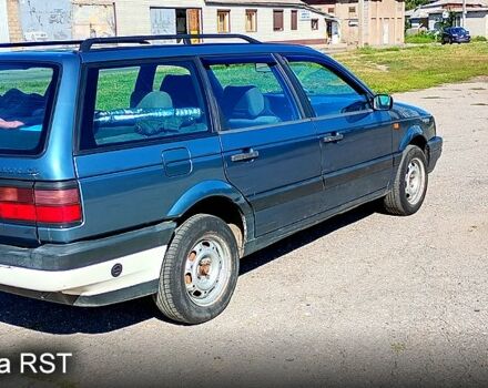 Синий Фольксваген Пассат, объемом двигателя 1.6 л и пробегом 340 тыс. км за 2200 $, фото 3 на Automoto.ua