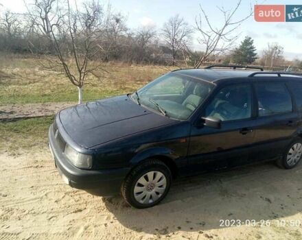 Синій Фольксваген Пассат, об'ємом двигуна 1.8 л та пробігом 100 тис. км за 2500 $, фото 1 на Automoto.ua