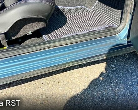 Синий Фольксваген Пассат, объемом двигателя 1.6 л и пробегом 340 тыс. км за 2200 $, фото 9 на Automoto.ua