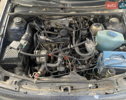 Синій Фольксваген Пассат, об'ємом двигуна 1.8 л та пробігом 447 тис. км за 1900 $, фото 9 на Automoto.ua