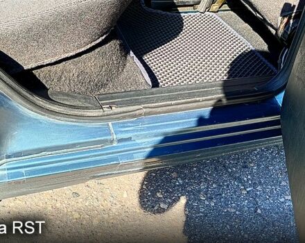 Синий Фольксваген Пассат, объемом двигателя 1.6 л и пробегом 340 тыс. км за 2200 $, фото 8 на Automoto.ua