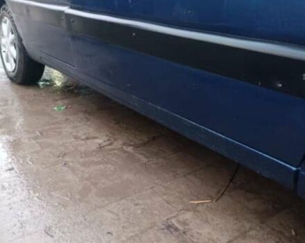 Синий Фольксваген Пассат, объемом двигателя 1.8 л и пробегом 420 тыс. км за 1500 $, фото 7 на Automoto.ua