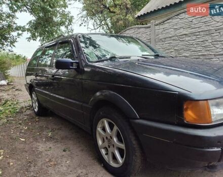 Синий Фольксваген Пассат, объемом двигателя 2 л и пробегом 347 тыс. км за 1500 $, фото 3 на Automoto.ua